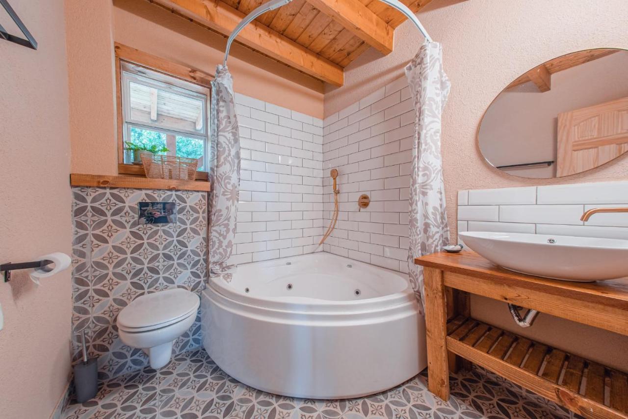 Zini House Hébergement de vacances Ein Zivan
